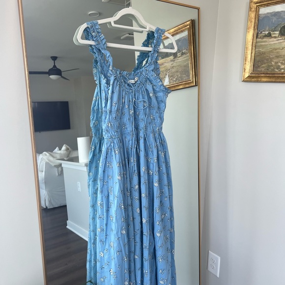 DÔEN dress - Picture 1 of 4